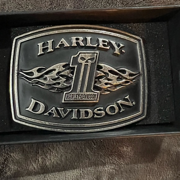 Harley Davidson Belt Buckle - Picture 2 of 3